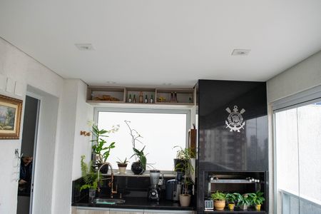 Apartamento à venda com 119m², 2 quartos e 3 vagas
