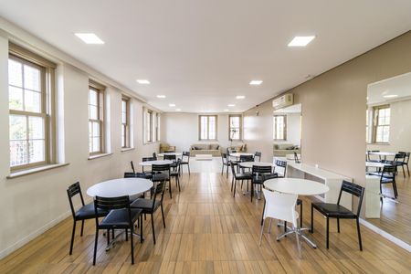 Apartamento à venda com 72m², 3 quartos e 1 vaga Apartamento à venda com 72m², 3 quartos e 1 vagaÁrea comum - Salão de festas
