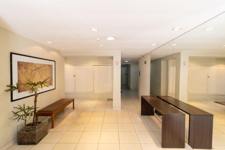 Apartamento à venda com 72m², 3 quartos e 1 vaga Apartamento à venda com 72m², 3 quartos e 1 vagaHall de entrada