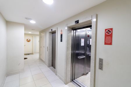Apartamento à venda com 72m², 3 quartos e 1 vaga Apartamento à venda com 72m², 3 quartos e 1 vagaHall de entrada