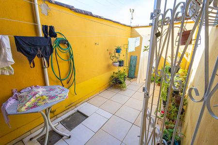 Casa de condomínio à venda com 78m², 2 quartos e 1 vaga Casa de condomínio à venda com 78m², 2 quartos e 1 vagaarea privativa e de serviço