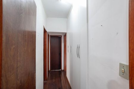 Apartamento à venda com 178m², 3 quartos e 2 vagas Apartamento à venda com 178m², 3 quartos e 2 vagasCorredor