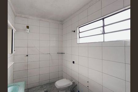 Casa à venda com 240m², 8 quartos e 2 vagas Casa à venda com 240m², 8 quartos e 2 vagasBanheiro 1