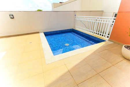 Apartamento para alugar com 60m², 2 quartos e 1 vaga Apartamento para alugar com 60m², 2 quartos e 1 vagaÁrea comum - Piscina