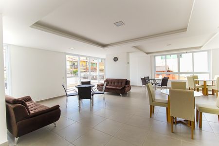 Apartamento para alugar com 60m², 2 quartos e 1 vaga Apartamento para alugar com 60m², 2 quartos e 1 vagaÁrea comum - Salão de festas