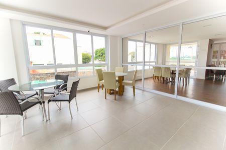 Apartamento para alugar com 60m², 2 quartos e 1 vaga Apartamento para alugar com 60m², 2 quartos e 1 vagaÁrea comum - Salão de festas