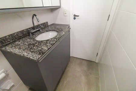 Apartamento para alugar com 60m², 2 quartos e 1 vaga Apartamento para alugar com 60m², 2 quartos e 1 vagaBanheiro da Suíte