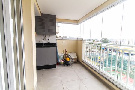 Apartamento para alugar com 60m², 2 quartos e 1 vaga Apartamento para alugar com 60m², 2 quartos e 1 vagaVaranda