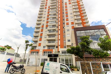 Apartamento para alugar com 60m², 2 quartos e 1 vaga Apartamento para alugar com 60m², 2 quartos e 1 vagaFachada