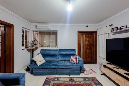 Casa à venda com 500m², 4 quartos e 2 vagas Casa à venda com 500m², 4 quartos e 2 vagasSala