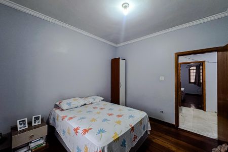 Casa à venda com 500m², 4 quartos e 2 vagas Casa à venda com 500m², 4 quartos e 2 vagasQuarto 2