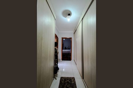 Casa à venda com 500m², 4 quartos e 2 vagas Casa à venda com 500m², 4 quartos e 2 vagasQuarto 1 - Suíte