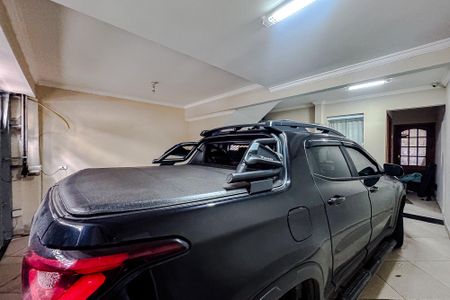Casa à venda com 500m², 4 quartos e 2 vagas Casa à venda com 500m², 4 quartos e 2 vagasGaragem