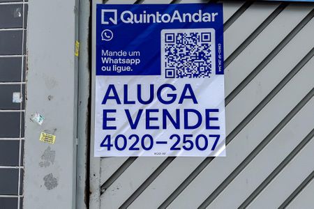 Casa à venda com 500m², 4 quartos e 2 vagas Casa à venda com 500m², 4 quartos e 2 vagasPlaquinha