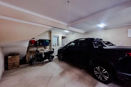 Casa à venda com 500m², 4 quartos e 2 vagas Casa à venda com 500m², 4 quartos e 2 vagasGaragem