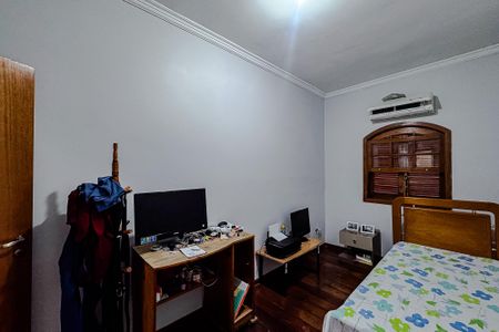 Casa à venda com 500m², 4 quartos e 2 vagas Casa à venda com 500m², 4 quartos e 2 vagasQuarto 3