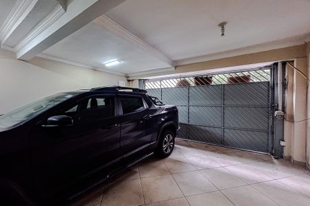 Casa à venda com 500m², 4 quartos e 2 vagas Casa à venda com 500m², 4 quartos e 2 vagasGaragem