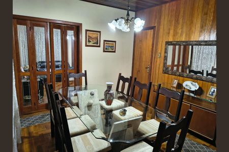 Casa à venda com 517m², 3 quartos e 3 vagas