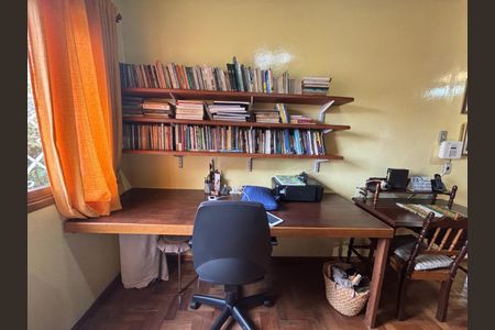 Casa à venda com 517m², 3 quartos e 3 vagas