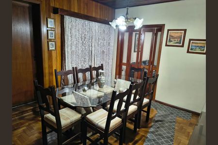 Casa à venda com 517m², 3 quartos e 3 vagas