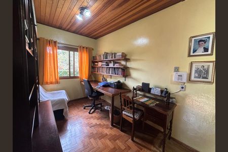 Casa à venda com 517m², 3 quartos e 3 vagas