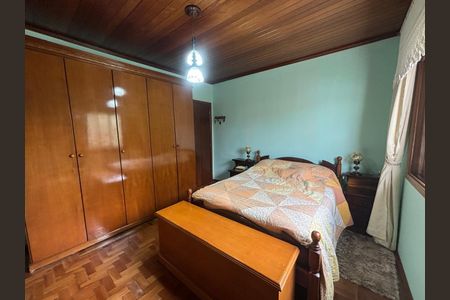 Casa à venda com 517m², 3 quartos e 3 vagas