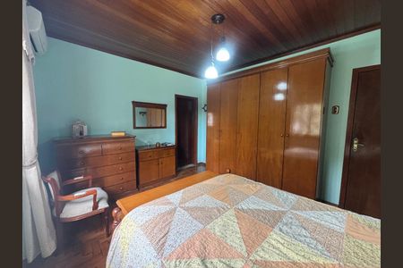 Casa à venda com 517m², 3 quartos e 3 vagas