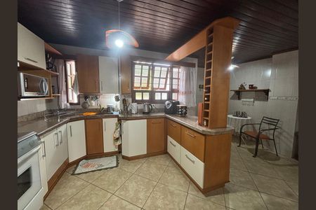 Casa à venda com 517m², 3 quartos e 3 vagas