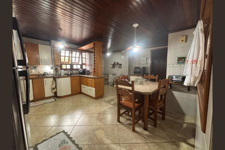 Casa à venda com 517m², 3 quartos e 3 vagas