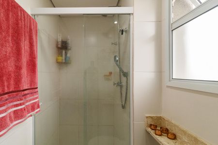 Apartamento à venda com 83m², 2 quartos e 2 vagas Apartamento à venda com 83m², 2 quartos e 2 vagasBanheiro da Suíte