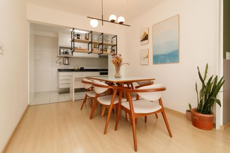 Apartamento à venda com 83m², 2 quartos e 2 vagas Apartamento à venda com 83m², 2 quartos e 2 vagasSala