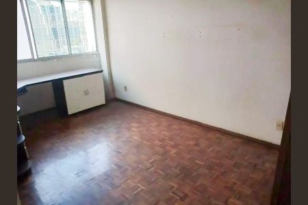 Apartamento à venda com 74m², 2 quartos e 1 vagaQuarto