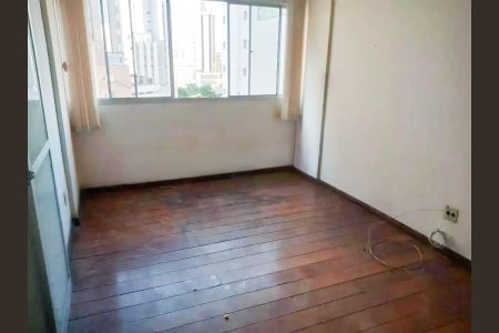 Apartamento à venda com 74m², 2 quartos e 1 vagaQuarto 2