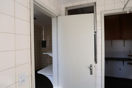 Apartamento à venda com 74m², 2 quartos e 1 vagaÁrea de serviço