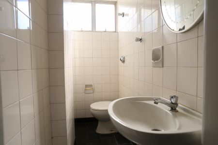 Apartamento à venda com 74m², 2 quartos e 1 vagaBanheiro de serviço