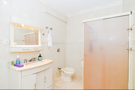 Casa à venda com 250m², 3 quartos e 4 vagasBanheiro da Suíte 3