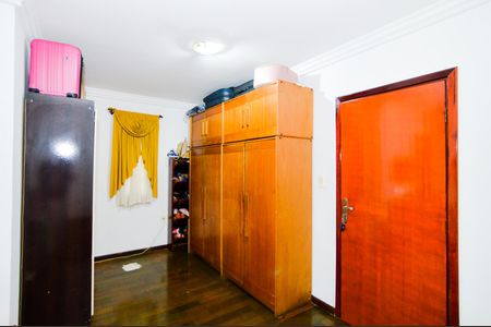 Casa à venda com 250m², 3 quartos e 4 vagasSuíte 3 - Closet