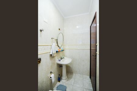 Casa à venda com 250m², 3 quartos e 4 vagasBanheiro Social