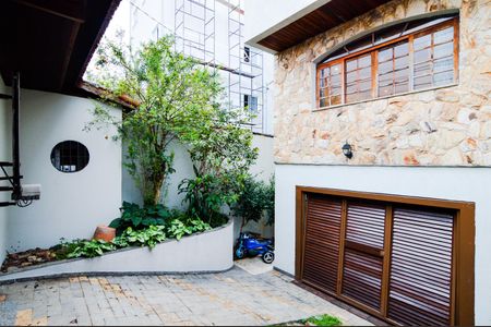 Casa à venda com 250m², 3 quartos e 4 vagasGaragem