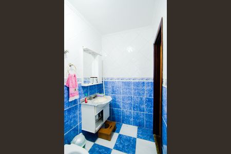 Casa à venda com 250m², 3 quartos e 4 vagasBanheiro da Suíte 2