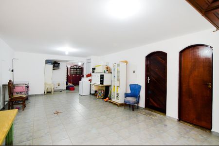 Casa à venda com 250m², 3 quartos e 4 vagasGaragem