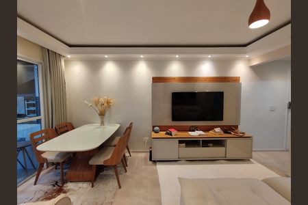 Apartamento à venda com 69m², 3 quartos e 1 vaga Apartamento à venda com 69m², 3 quartos e 1 vagaSala