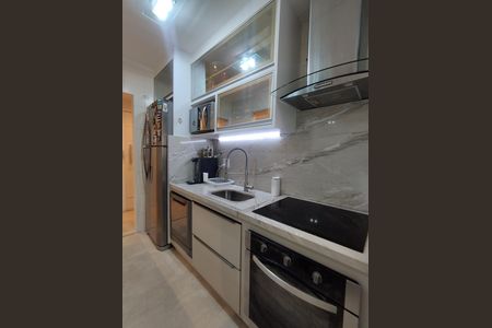 Apartamento à venda com 69m², 3 quartos e 1 vaga Apartamento à venda com 69m², 3 quartos e 1 vagaCozinha - Armários