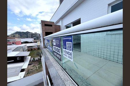 Apartamento à venda com 170m², 3 quartos e 2 vagas Apartamento à venda com 170m², 3 quartos e 2 vagasPlaquinha