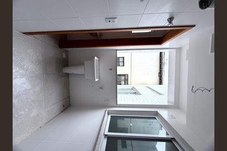 Apartamento à venda com 170m², 3 quartos e 2 vagas Apartamento à venda com 170m², 3 quartos e 2 vagasÁrea de Serviço