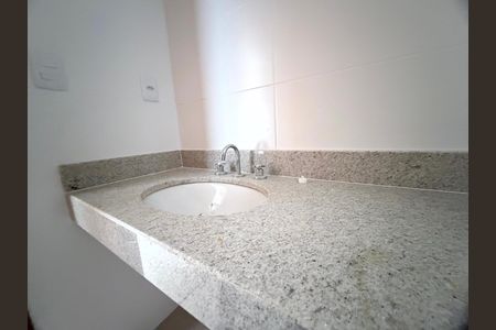 Apartamento à venda com 170m², 3 quartos e 2 vagas Apartamento à venda com 170m², 3 quartos e 2 vagasBanheiro social