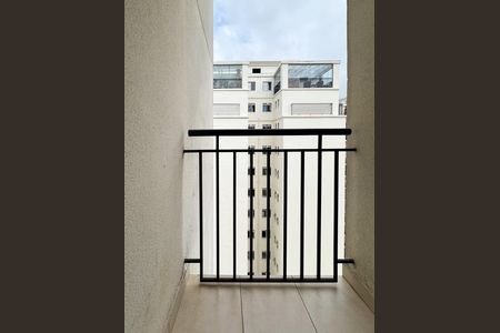 Apartamento para alugar com 46m², 2 quartos e 1 vaga Apartamento para alugar com 46m², 2 quartos e 1 vagaSacada