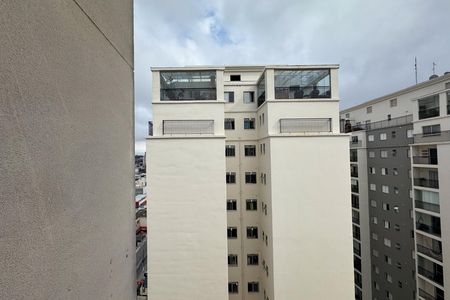 Apartamento para alugar com 46m², 2 quartos e 1 vaga Apartamento para alugar com 46m², 2 quartos e 1 vagaVista - Sacada