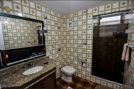 Apartamento à venda com 118m², 3 quartos e 1 vaga Apartamento à venda com 118m², 3 quartos e 1 vagaBanheiro Social