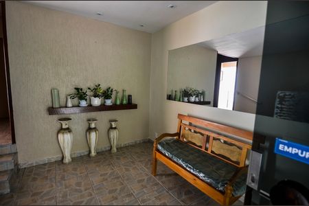 Apartamento à venda com 118m², 3 quartos e 1 vaga Apartamento à venda com 118m², 3 quartos e 1 vagaHall